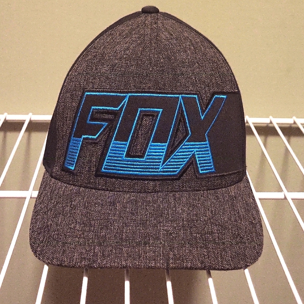 Fox S-M Flex Fit Hat Almost Brand New